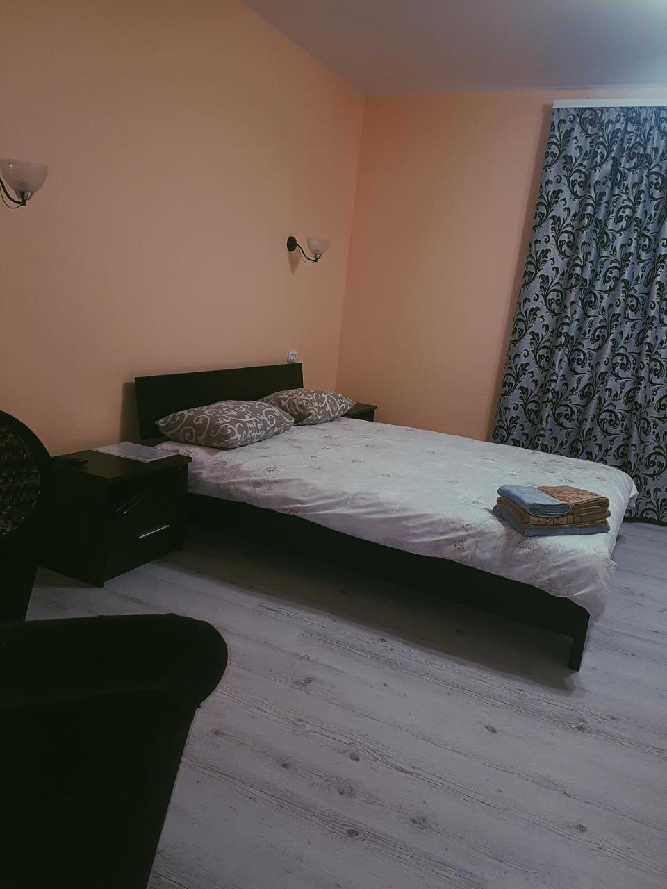 Hotel Dnipro Exteriör bild